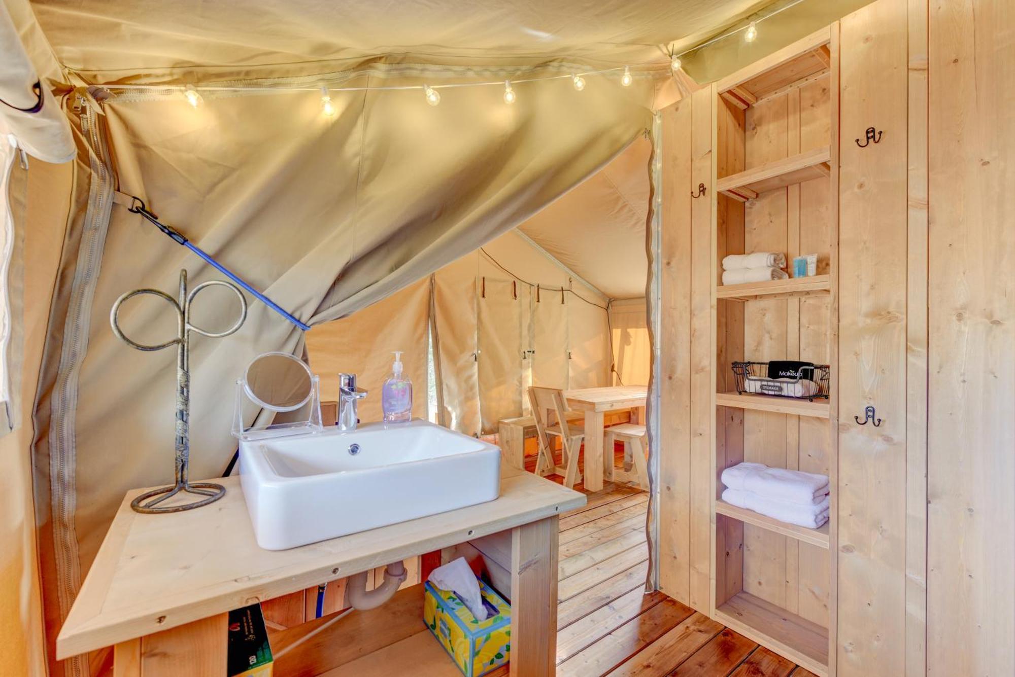 12 Fires Luxury Glamping With Heating #2 Hotel Johnson City Buitenkant foto