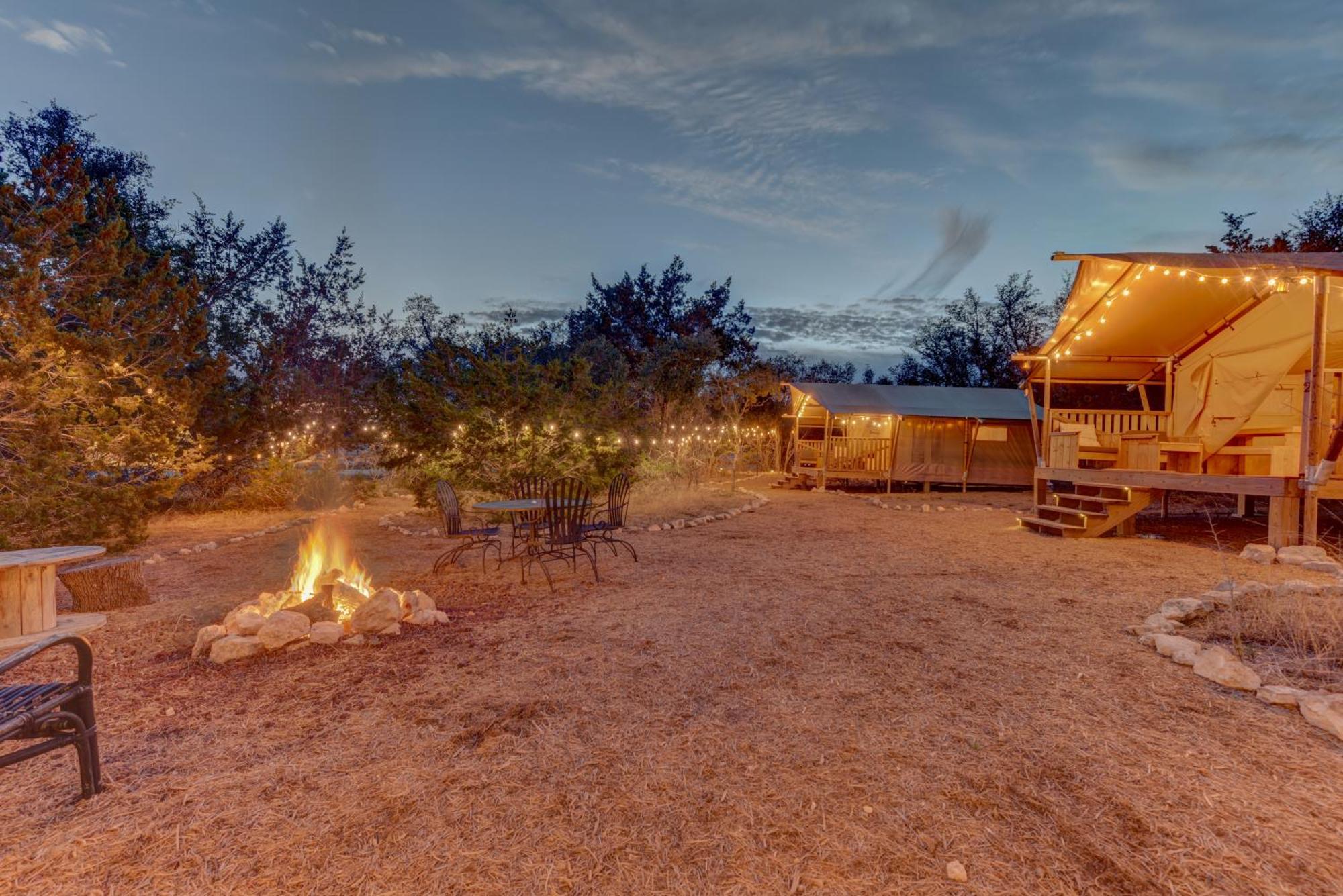 12 Fires Luxury Glamping With Heating #2 Hotel Johnson City Buitenkant foto